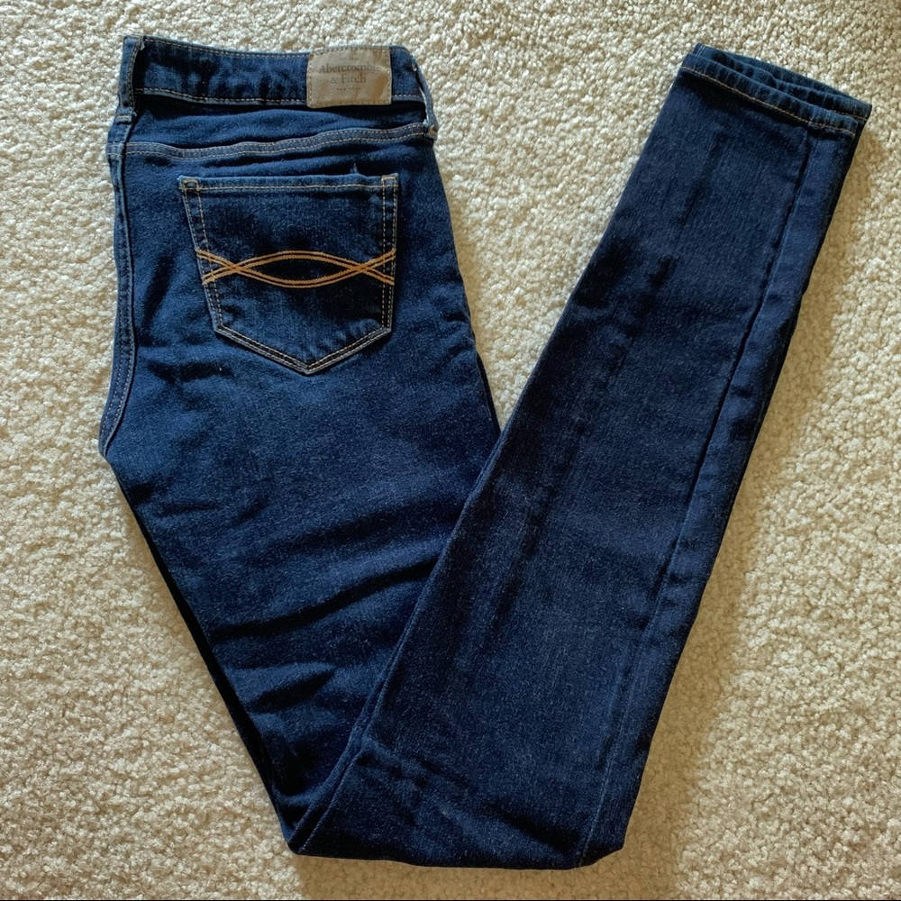 Abercrombie Dark Wash Skinny Jeans - Size 4 Long